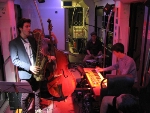 Musica live con gli Orange Pouf sul treno speciale di Uploadsounds (Foto: USP/Uploadsounds)