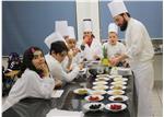 Gli allievi in piena azione con il loro chef