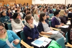 360 Englisch-Lehrpersonen aus allen Schulen Südtirols sind heute in Bozen zu einer Großtagung unter dem Motto "Unchain Your Minds" zusammengetroffen - Foto: LPA/Thomas Summerer