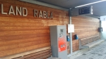 Jetzt gibt es auf allen Vinschger Bahnhöfen Fahrkartenautomaten