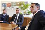 L’incontro di Bolzano fra il vicepresidente della Provincia Richard Theiner e il viceministro dell’economia Enrico Zanetti