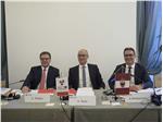 I presidenti Platter, Rossi e Kompatscher appena finita la seduta della Giunta Euregio Foto Usp