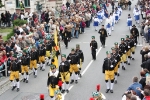 Il colorato corteo alla festa del minatore