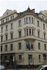 La Scuola media in lingua tedesca “Josef von Aufschnaiter” manterrà la sua sede nell’edificio in via Leonardo da Vinci 13 a Bolzano