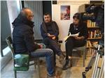 Un momento dell’intervista al regista al regista Mano Khalil Foto Euregio